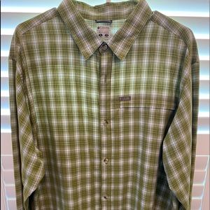 Columbia long sleeve size XL same as new